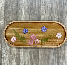 02/28/25 (6:00pm) Pressed Flowers & Resin Tray Workshop