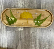 02/28/25 (6:00pm) Pressed Flowers & Resin Tray Workshop